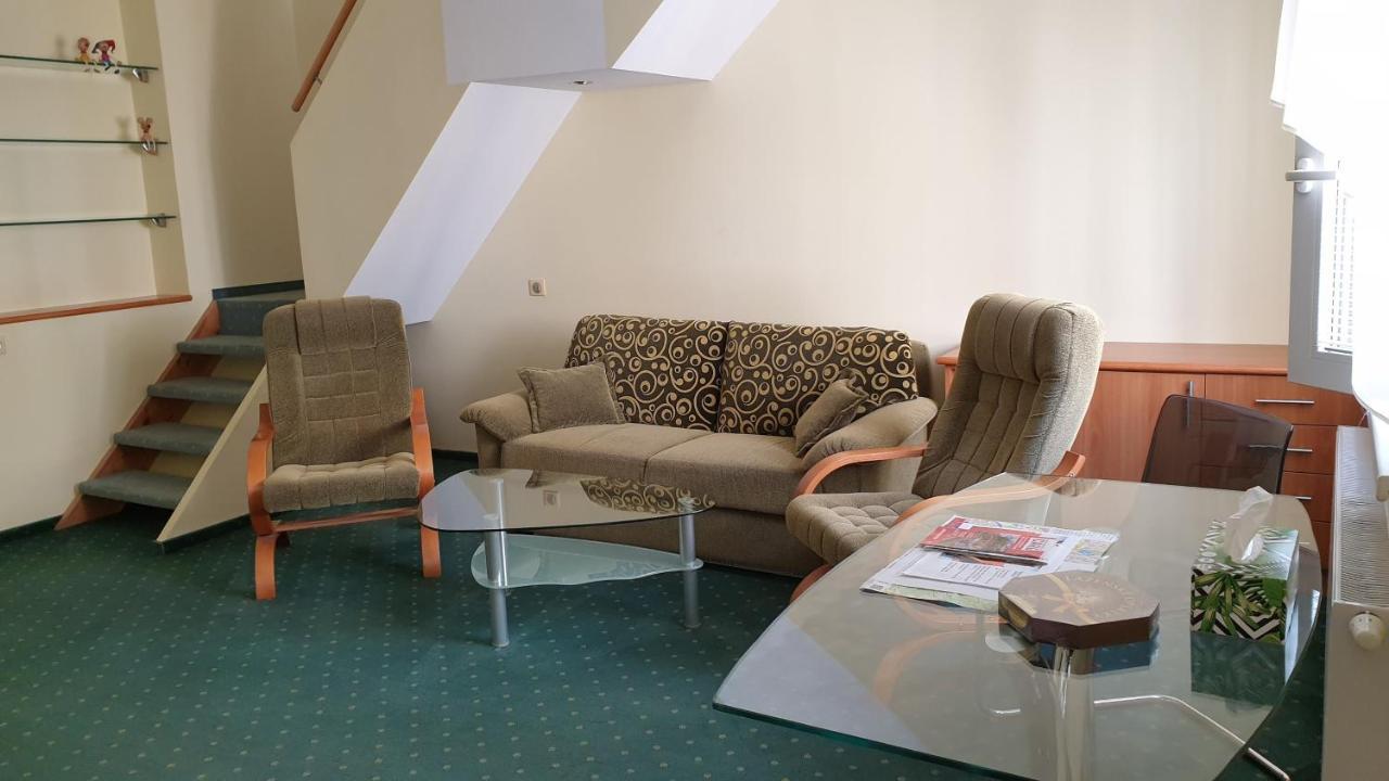 SPA Apartment Raisova Karlovy Vary Extérieur photo